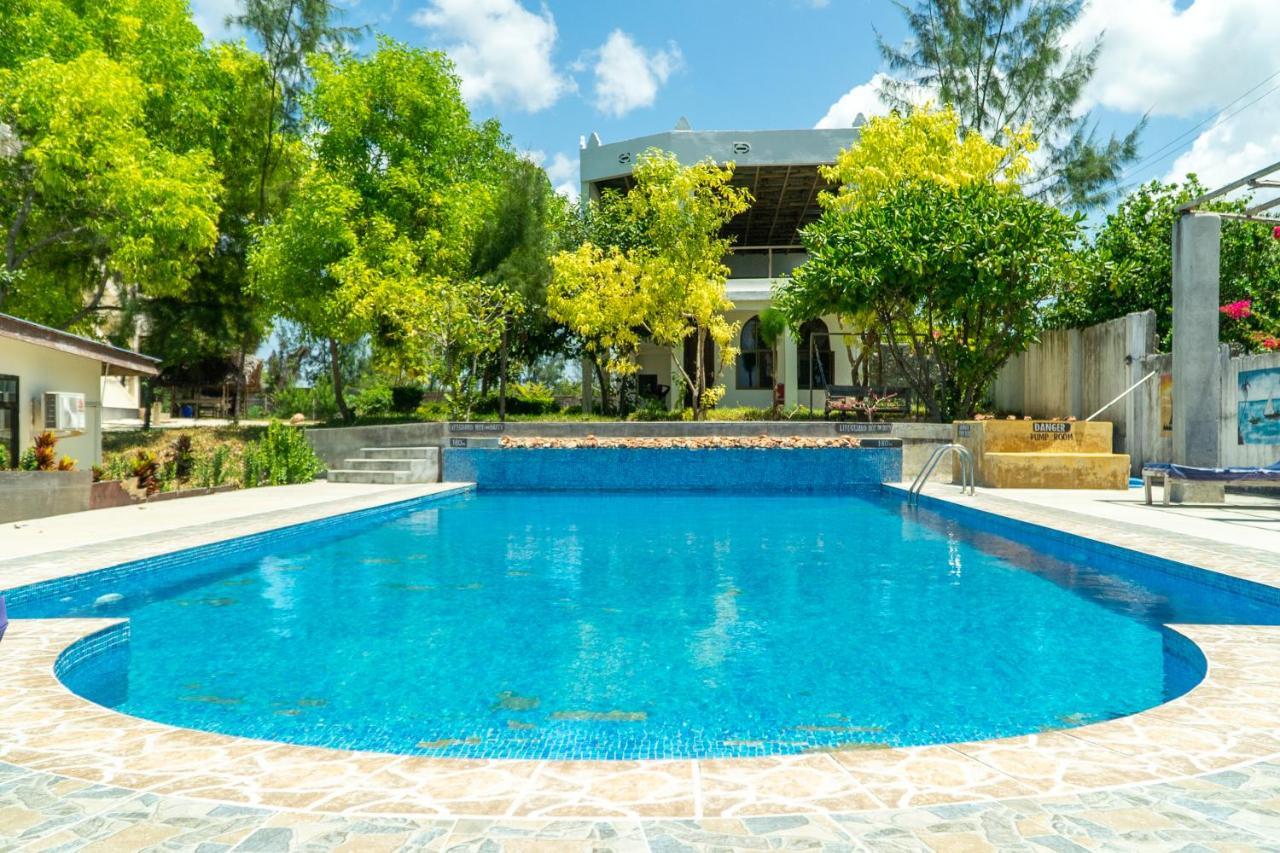Changu Beach Resort 江比阿 外观 照片